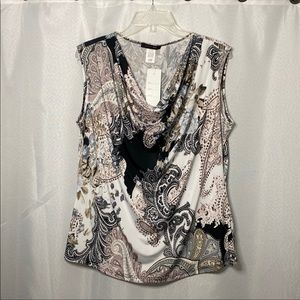 ❗️MOVING SALE❗️ NWT Scoop Neck Tank